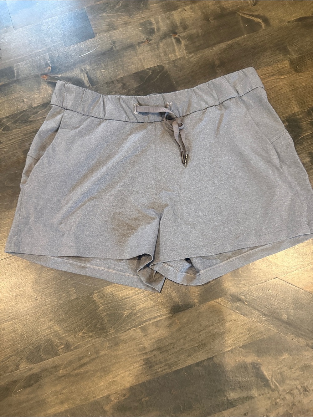 Lululemon Drawstring Lounge Shorts - Light Gray